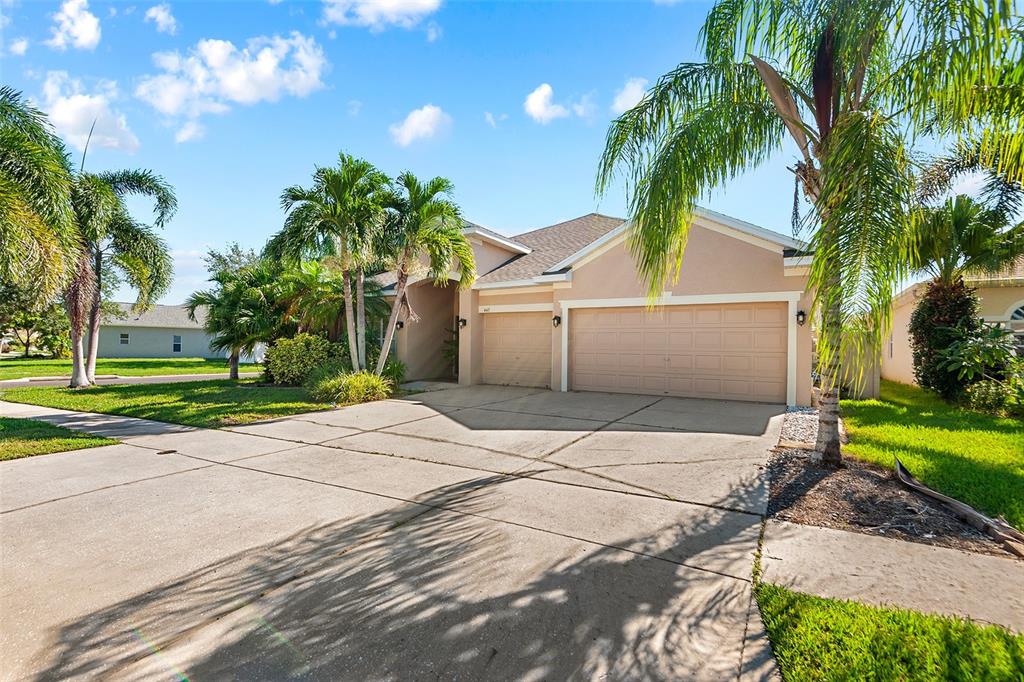Property for sale at 443 YORK DALE DRIVE, RUSKIN, FL, 33570