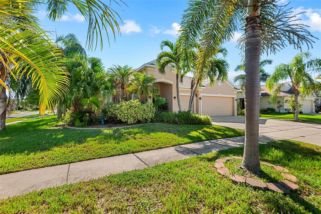 Property for sale at 443 YORK DALE DRIVE, RUSKIN, FL, 33570