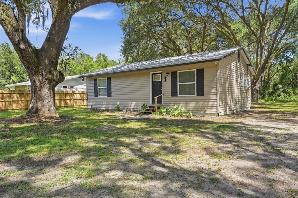 Property for sale at 924 MALTAS AVENUE, INTERLACHEN, FL, 32148