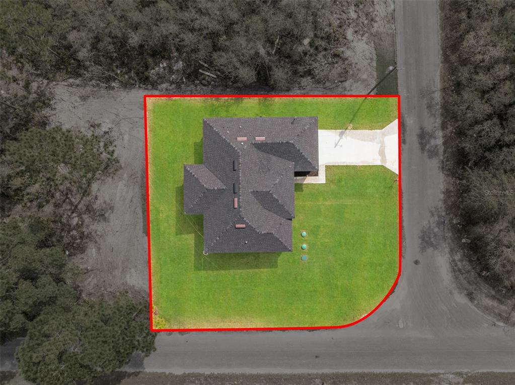 Property for sale at 33 FISHER PLACE, OCKLAWAHA, FL, 32179
