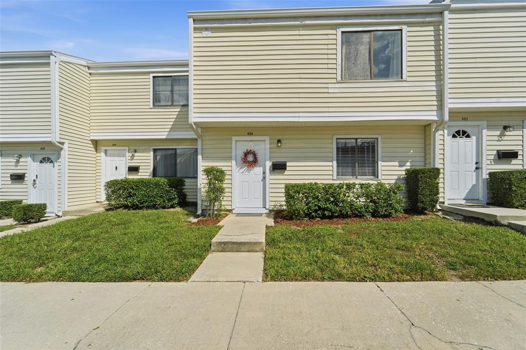 Property for sale at 247 DEBORA COURT UNIT 247, ALTAMONTE SPRINGS, FL, 32701