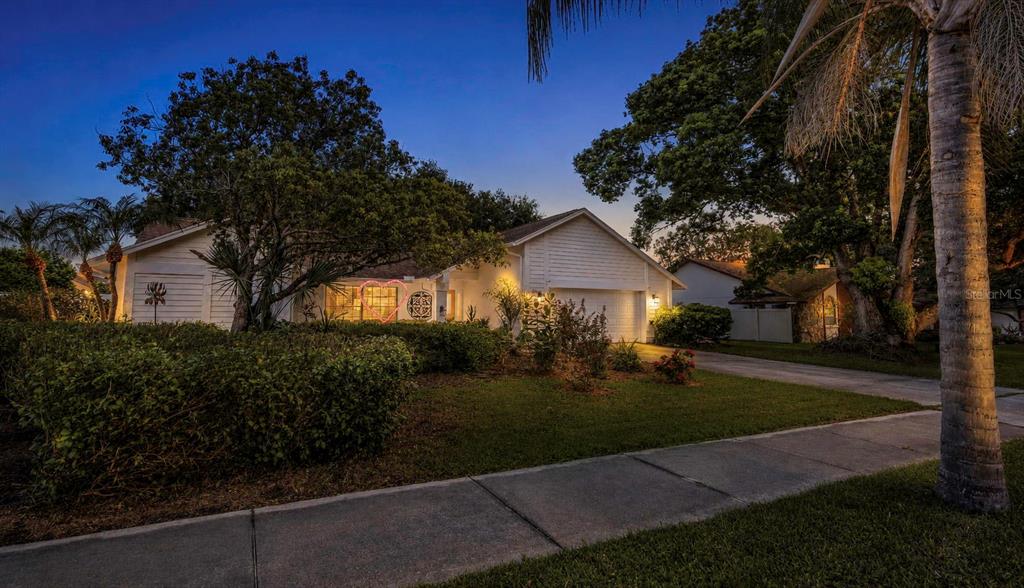 Property for sale at 1620 COUNTRY LANE, DUNEDIN, FL, 34698