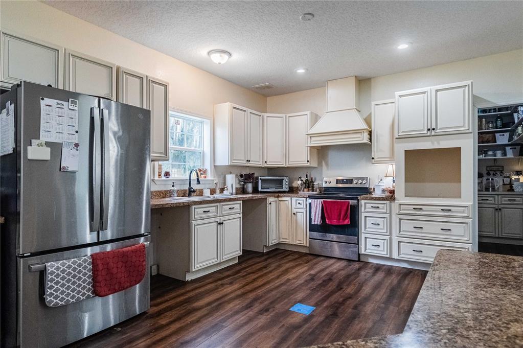 Property for sale at 4233 CINDY ROAD, LAKELAND, FL, 33810
