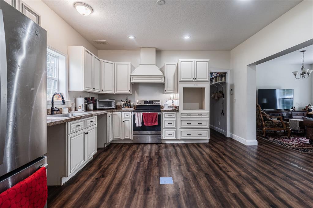 Property for sale at 4233 CINDY ROAD, LAKELAND, FL, 33810