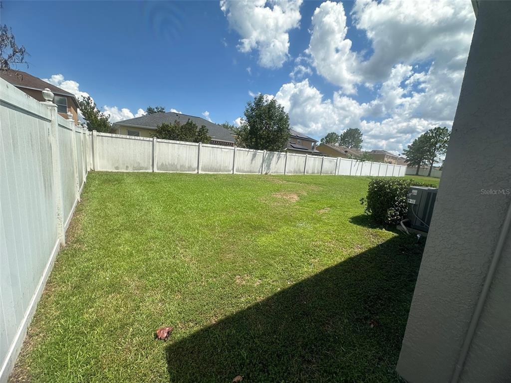 SIDE YARD
