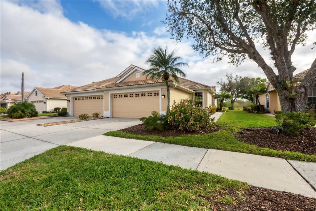 Property for sale at 4301 WHISPERING OAKS DRIVE, NORTH PORT, FL, 34287