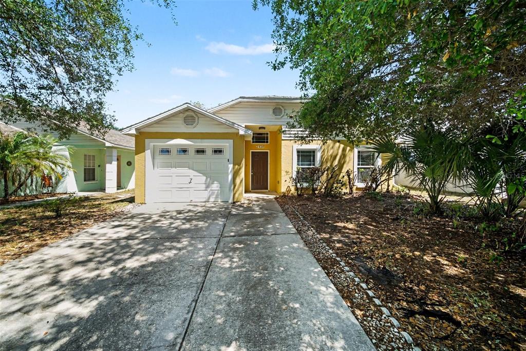 Property for sale at 2424 CAMDEN OAKS PLACE, VALRICO, FL, 33594