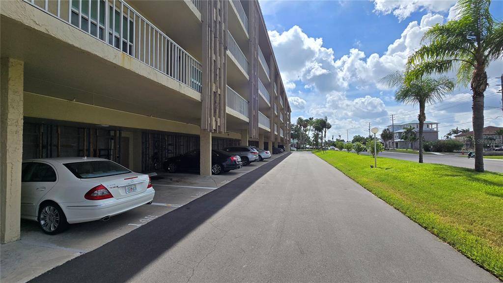 Property for sale at 105 ISLAND WAY UNIT 112, CLEARWATER BEACH, FL, 33767