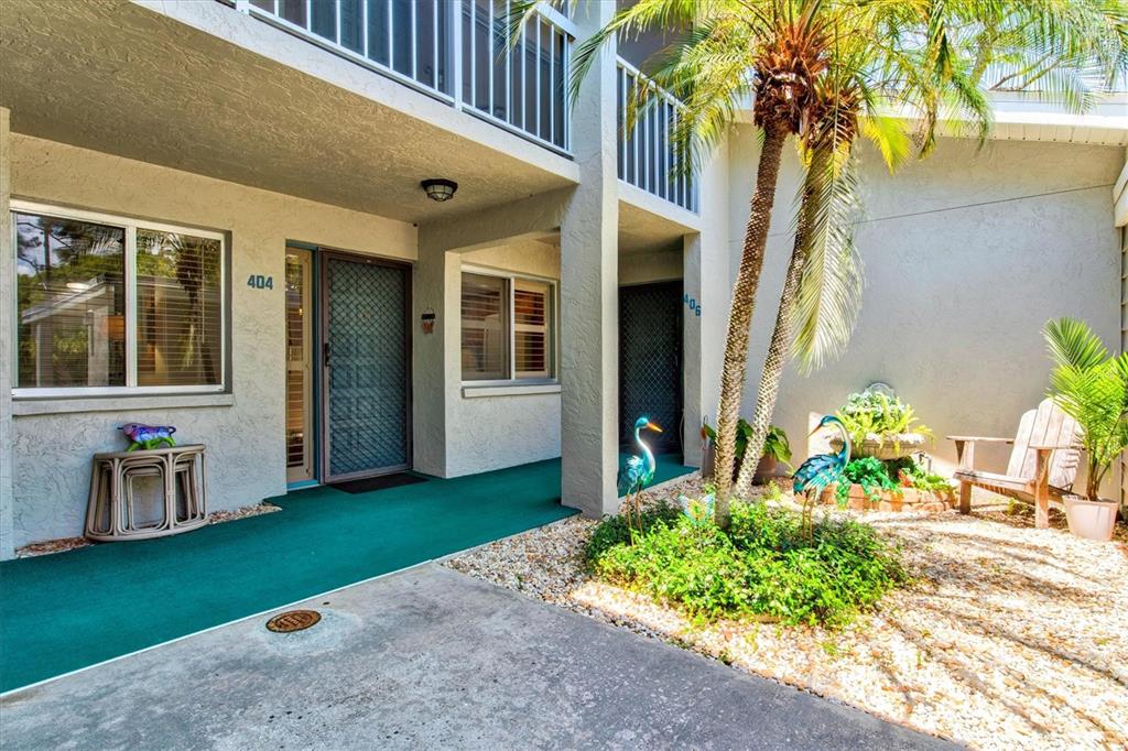 Property for sale at 404 PINEBROOK CRESCENT UNIT 4, VENICE, FL, 34285