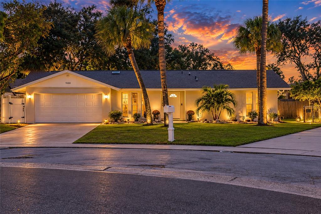 Property for sale at 9488 88TH TERRACE, SEMINOLE, FL, 33777