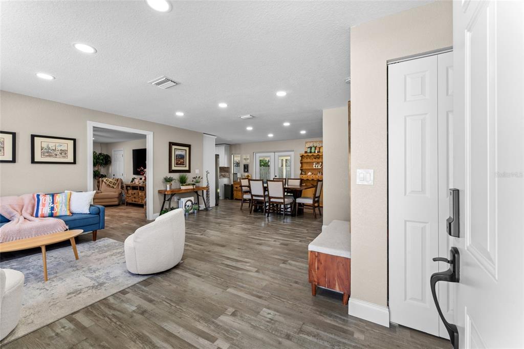 Property for sale at 9488 88TH TERRACE, SEMINOLE, FL, 33777