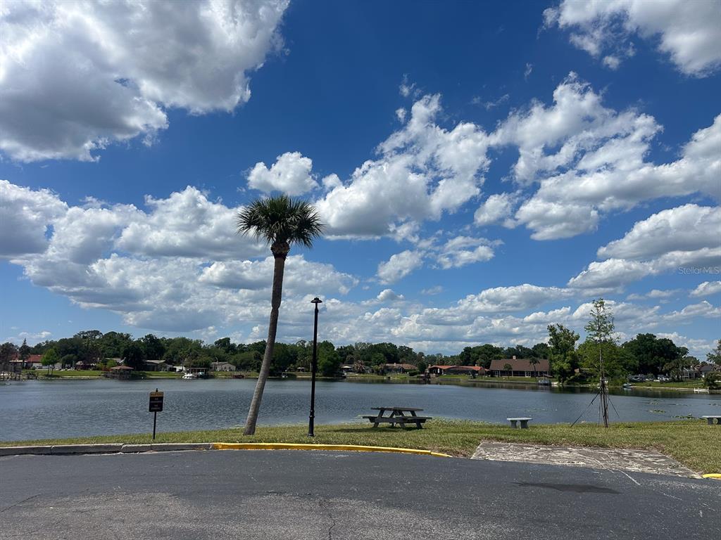 Property for sale at 922 LAKE DESTINY ROAD UNIT H, ALTAMONTE SPRINGS, FL, 32714