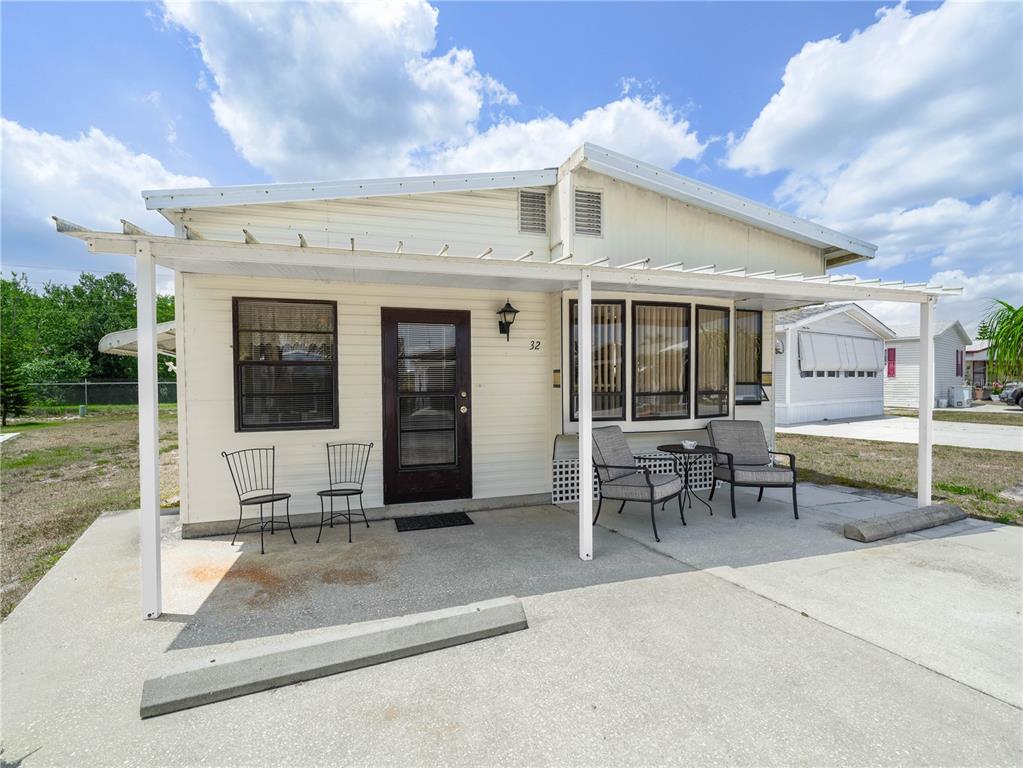 Property for sale at 32 SADDLEBAG TRAIL, LAKE WALES, FL, 33898