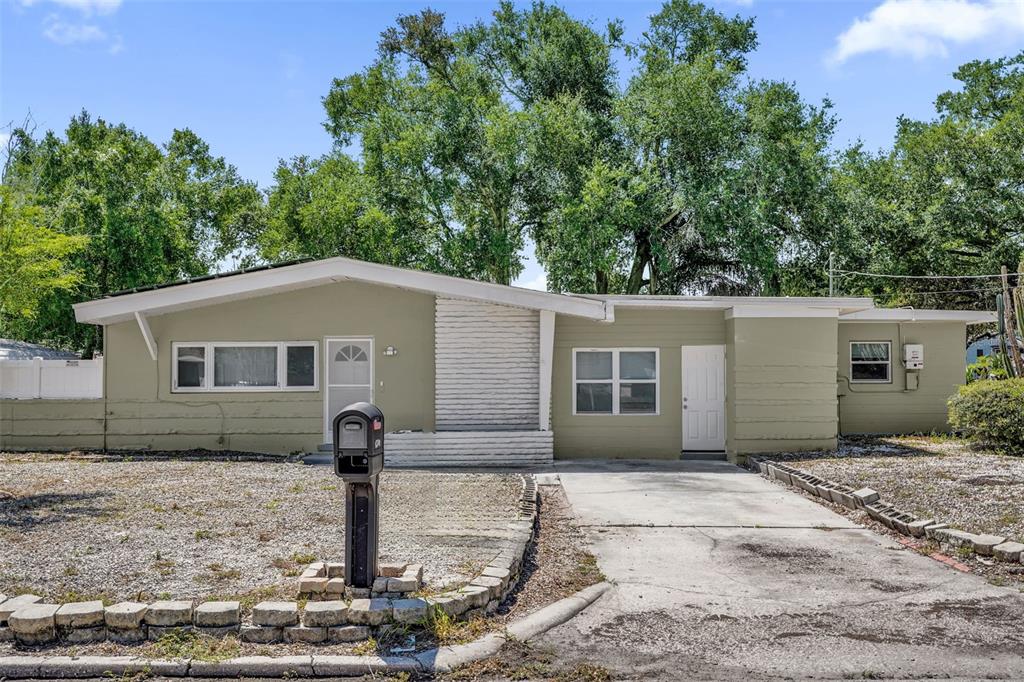 Property for sale at 2336 AVENUE E NW, WINTER HAVEN, FL, 33880