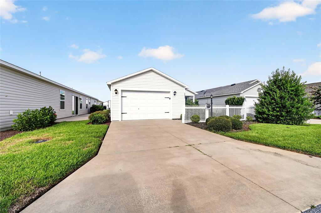 Property for sale at 5844 MARSH COURT, THE VILLAGES, FL, 32163
