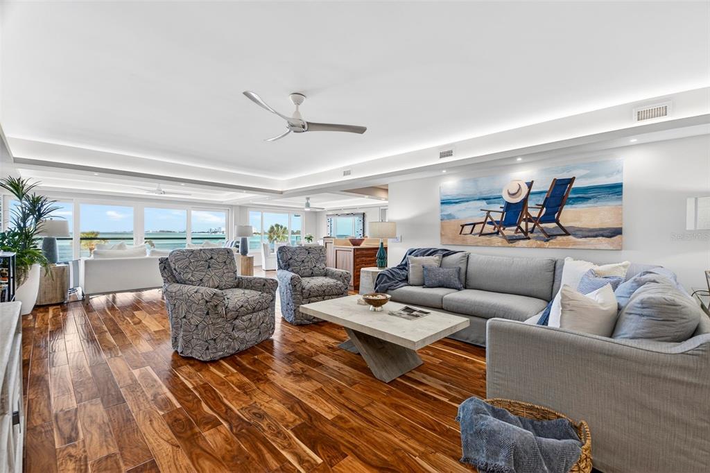 4708 Ocean Boulevard, unit E4