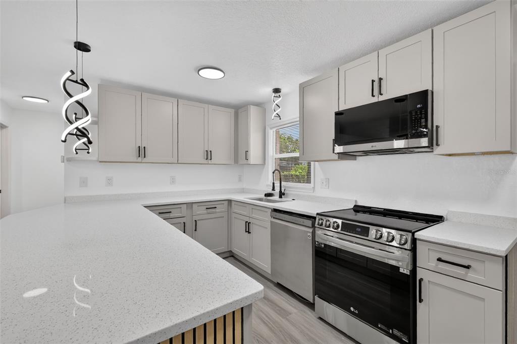 Property for sale at 708 CINDY AVENUE, FRUITLAND PARK, FL, 34731