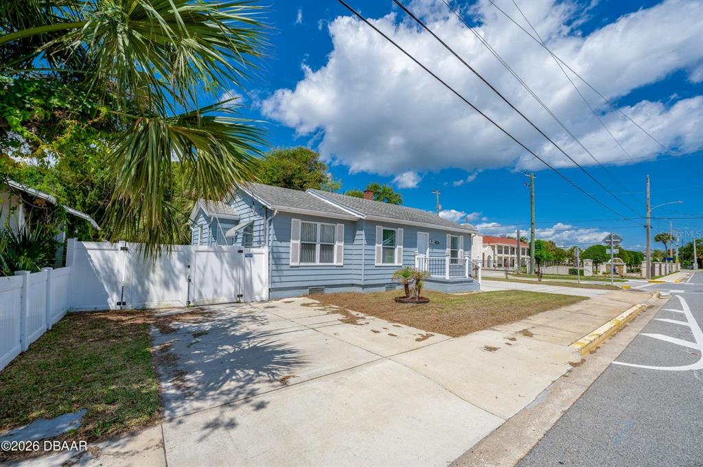 Property for sale at 243 N PENINSULA DRIVE, DAYTONA BEACH, FL, 32118