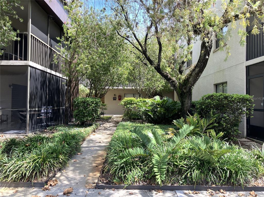 Property for sale at 11703 RAINTREE VILLAGE BOULEVARD UNIT B, TEMPLE TERRACE, FL, 33617