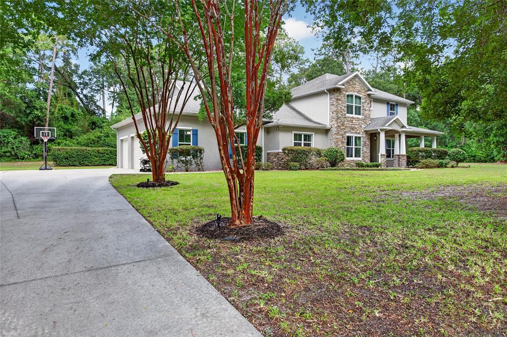 Property for sale at 1515 RAMBLING OAKS LANE, DELAND, FL, 32720