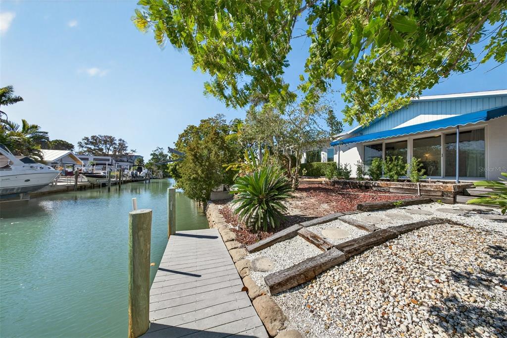 Property for sale at 550 DE NARVAEZ DRIVE, LONGBOAT KEY, FL, 34228