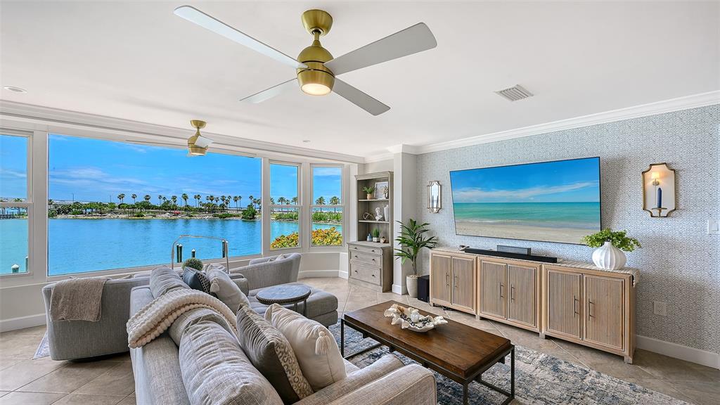 Property for sale at 174 GOLDEN GATE POINT UNIT 22, SARASOTA, FL, 34236