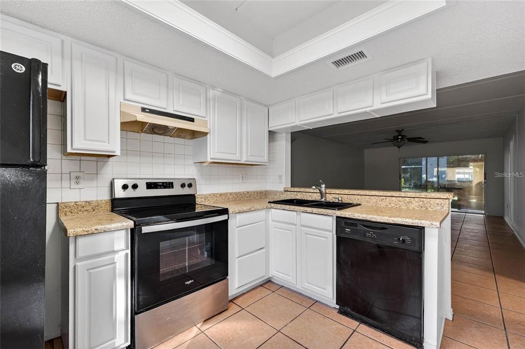 Property for sale at 219 PALMETTO COURT UNIT 219, OLDSMAR, FL, 34677