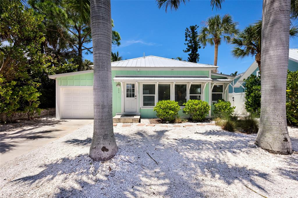 Property for sale at 504 SPRING AVENUE, ANNA MARIA, FL, 34216