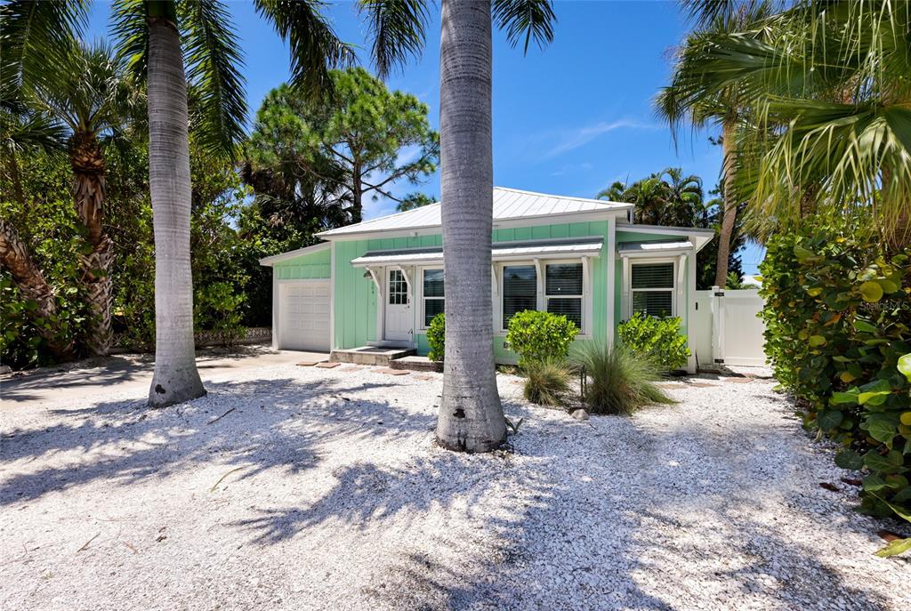 Property for sale at 504 SPRING AVENUE, ANNA MARIA, FL, 34216