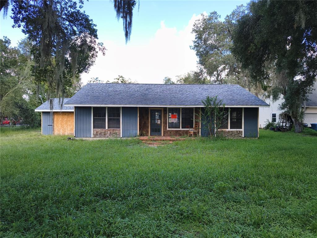 Property for sale at 5125 LAKEWOOD DRIVE, DADE CITY, FL, 33523