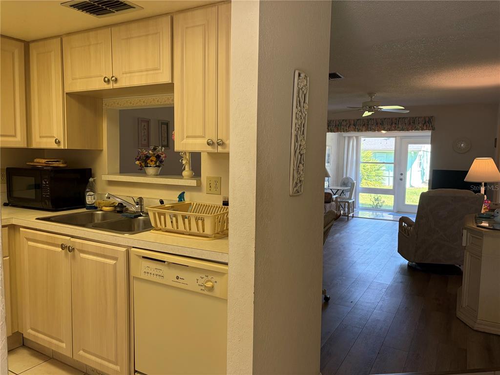 Property for sale at 2465 W NORTHSIDE DRIVE UNIT 1702, CLEARWATER, FL, 33761