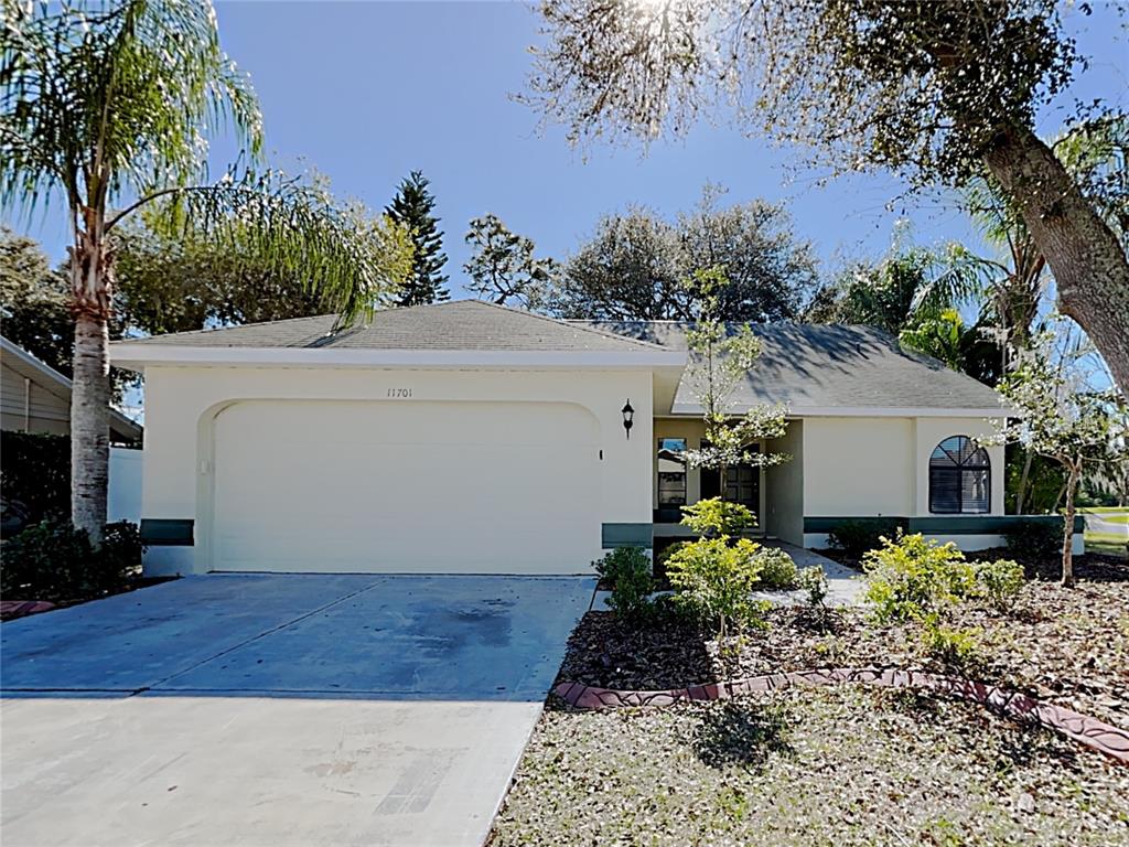 Property for sale at 11701 LYNMOOR DRIVE, RIVERVIEW, FL, 33579