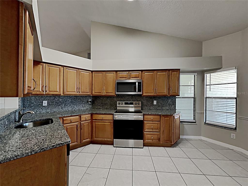 Property for sale at 11701 LYNMOOR DRIVE, RIVERVIEW, FL, 33579