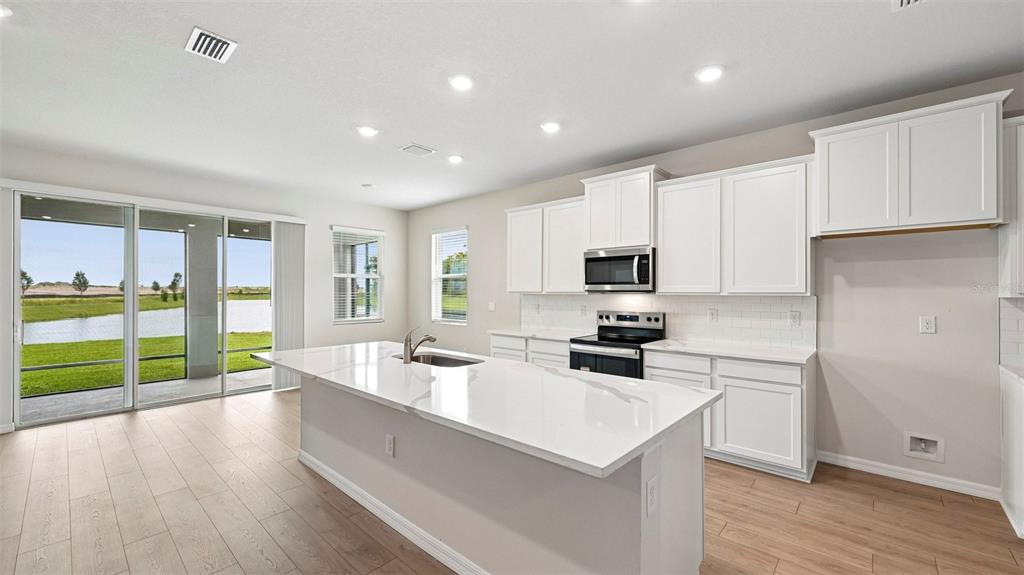 Property for sale at 18107 TAVERNSIDE TRAIL, LAKEWOOD RANCH, FL, 34211