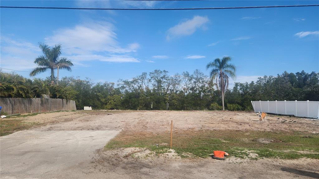 Property for sale at 3203 W SHELL POINT ROAD, RUSKIN, FL, 33570