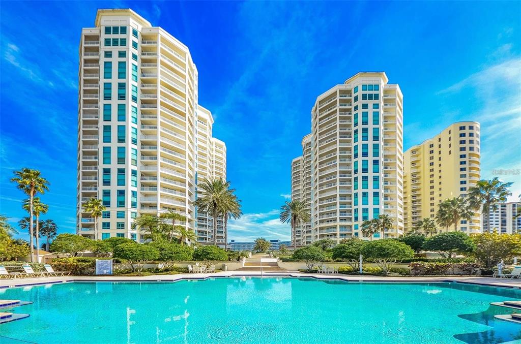 2 towers with resort amenities