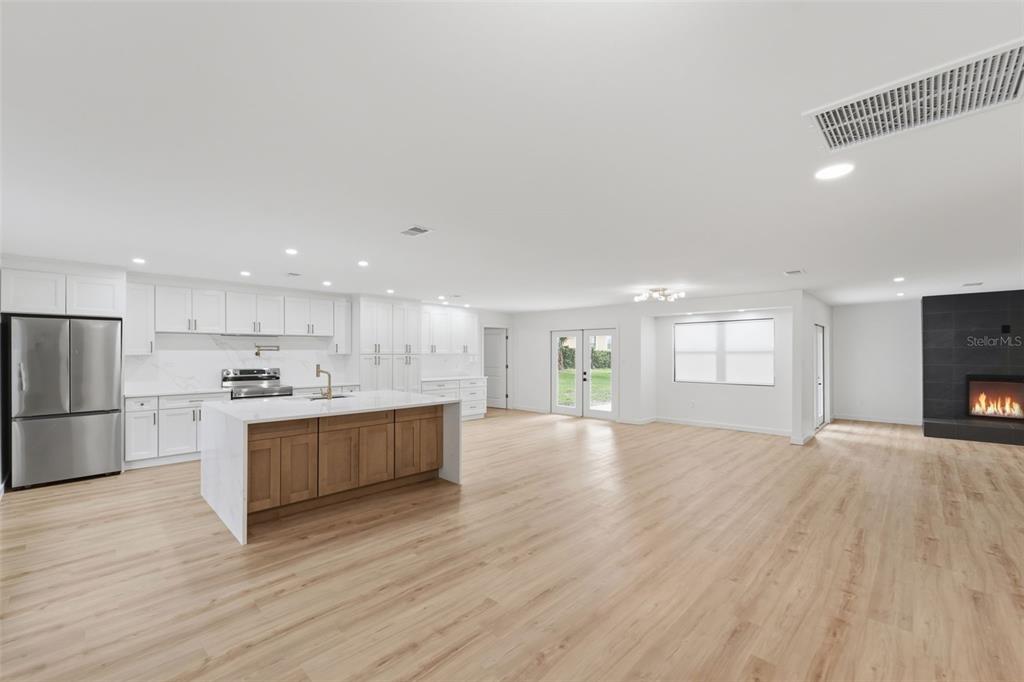 Property for sale at 107 S HIGH STREET, LAKE MARY, FL, 32746