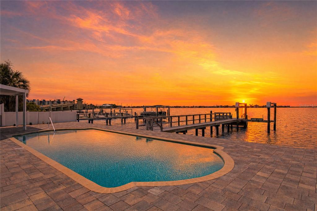 Property for sale at 7989 CAUSEWAY BOULEVARD N, ST PETERSBURG, FL, 33707