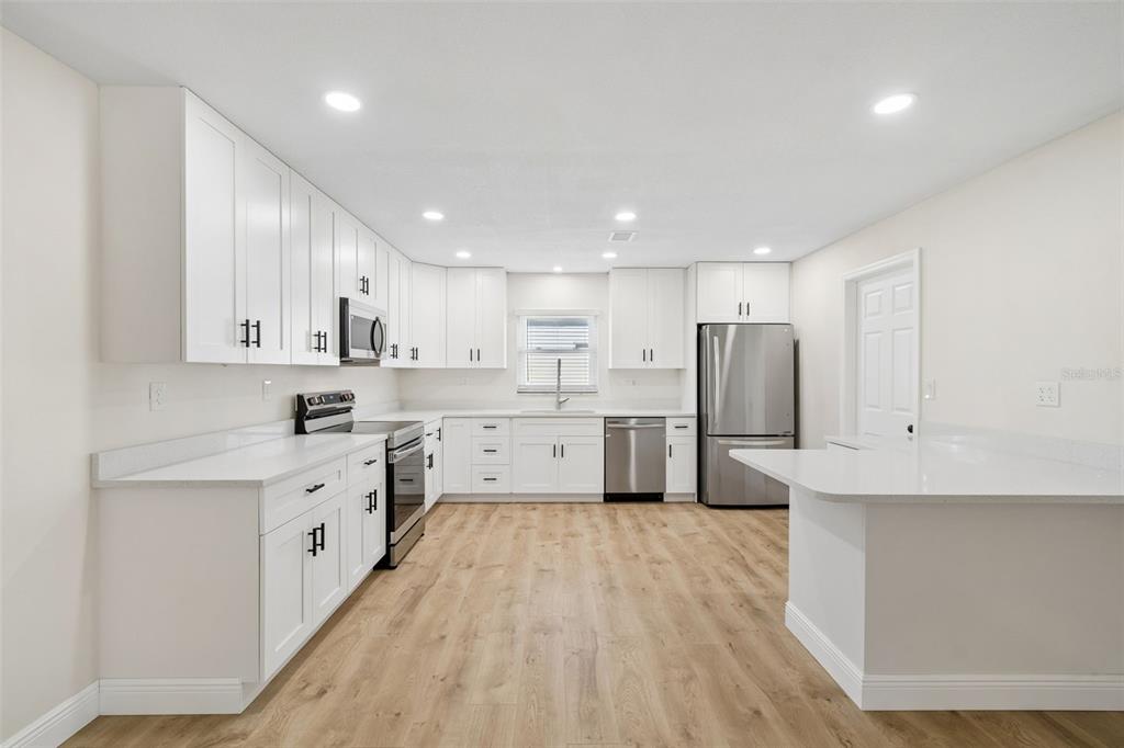 Property for sale at 6003 TAMPA SHORES BOULEVARD, TAMPA, FL, 33615