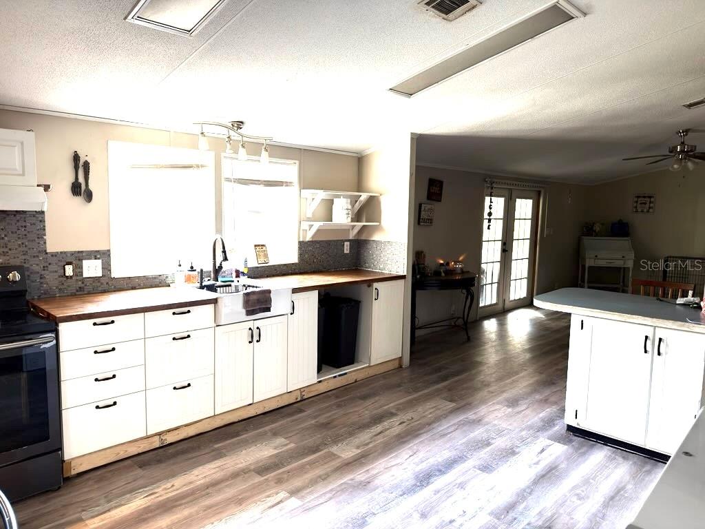 Property for sale at 4126 W BELLA VISTA STREET, LAKELAND, FL, 33810