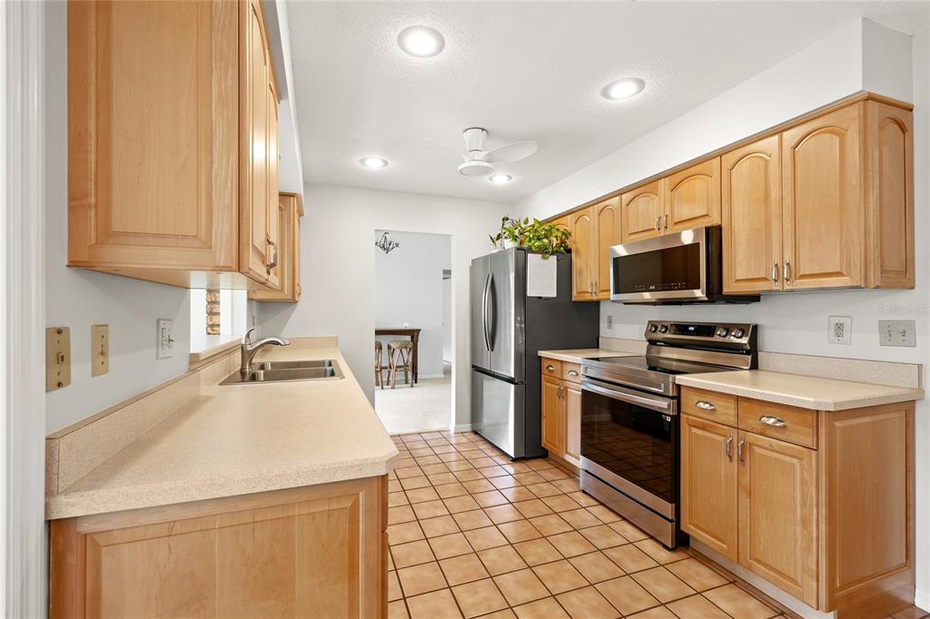 Property for sale at 109 CARDINAL LANE, EUSTIS, FL, 32726