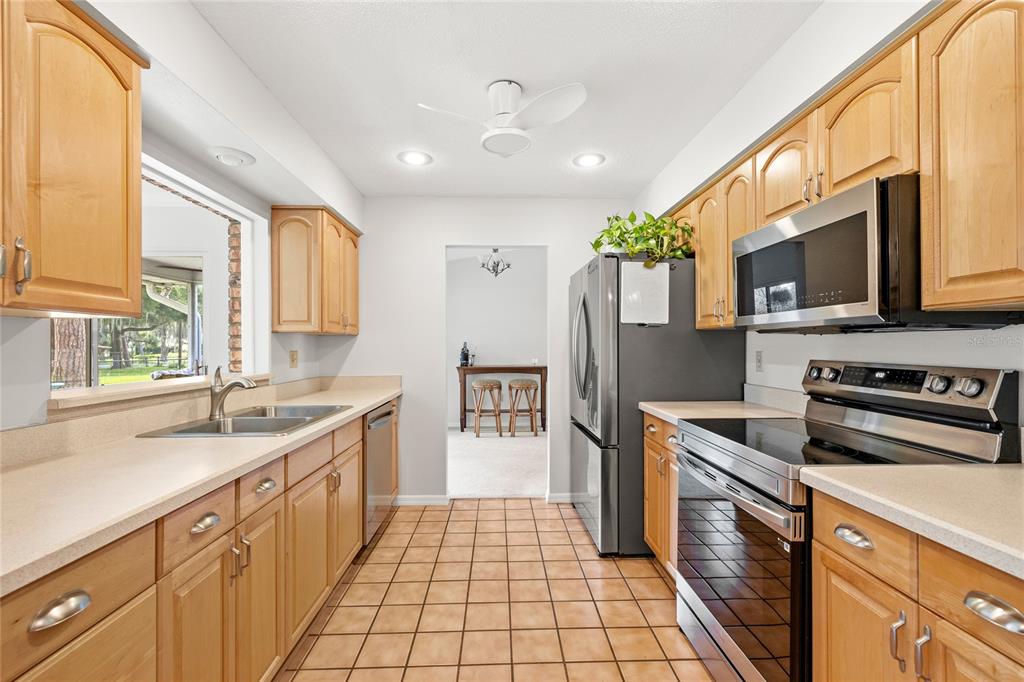 Property for sale at 109 CARDINAL LANE, EUSTIS, FL, 32726