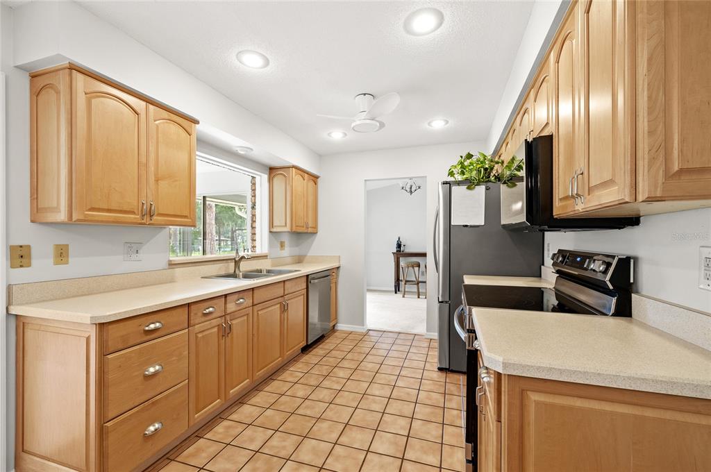 Property for sale at 109 CARDINAL LANE, EUSTIS, FL, 32726