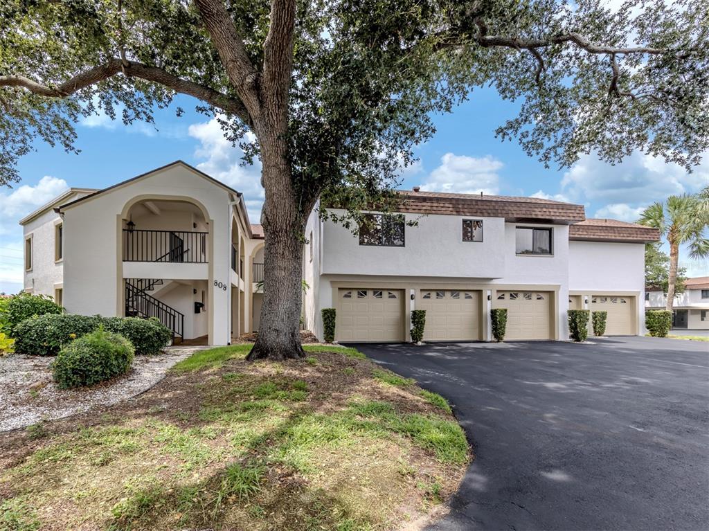 Property for sale at 808 CAPRI ISLES BLVD UNIT 111, VENICE, FL, 34292