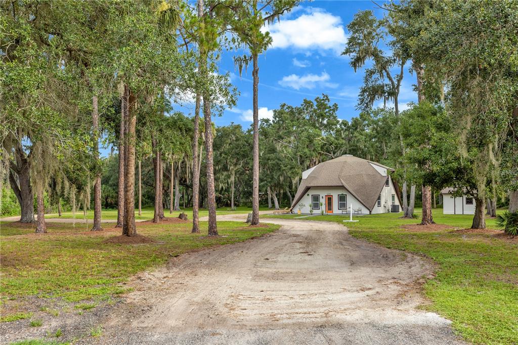 Property for sale at 1213 BUTCH CASSIDY TRAIL, WIMAUMA, FL, 33598