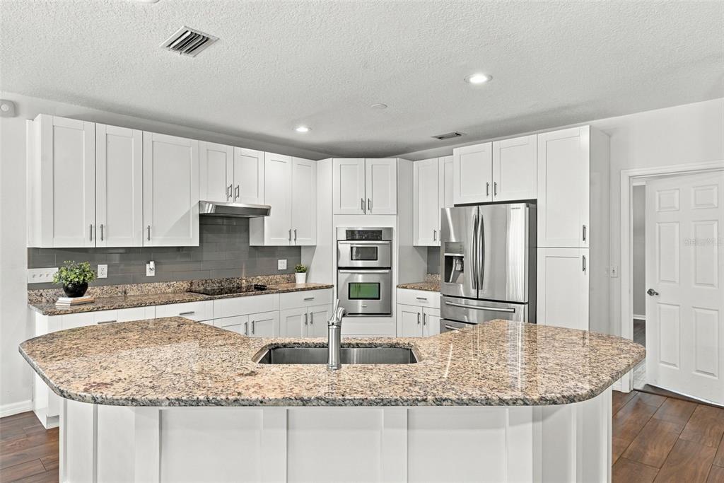 Property for sale at 1349 VALLEY PINE CIRCLE, APOPKA, FL, 32712