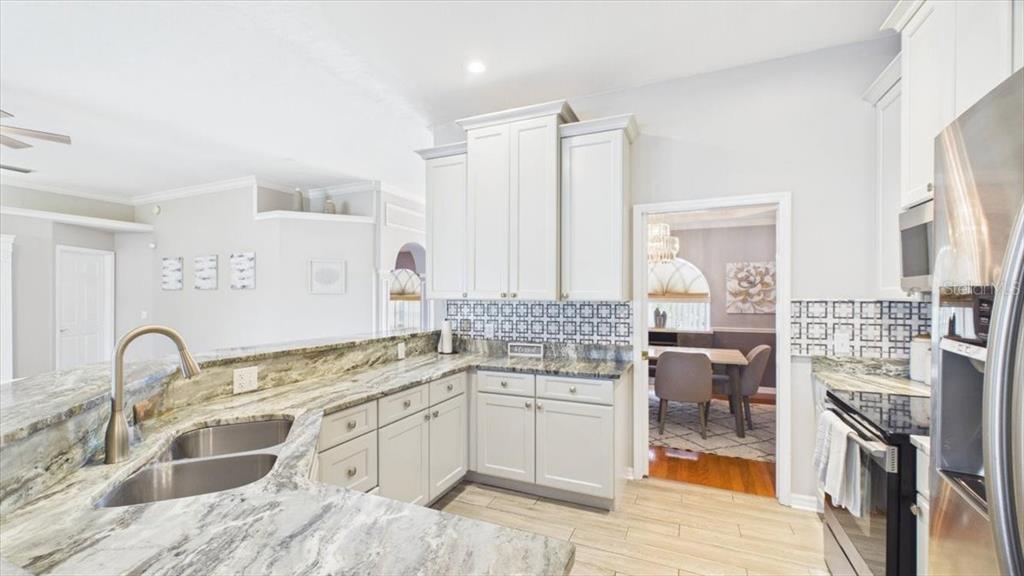 Property for sale at 315 LANCEOLATE DRIVE, WINTER HAVEN, FL, 33880