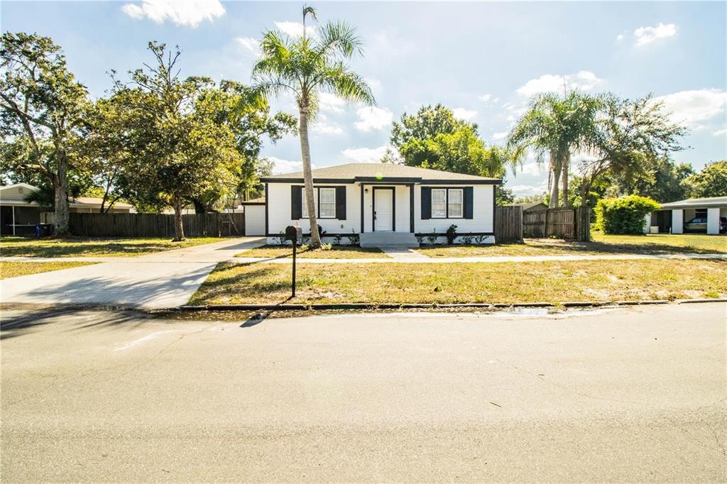 Property for sale at 1851 E ELM ROAD, LAKELAND, FL, 33801