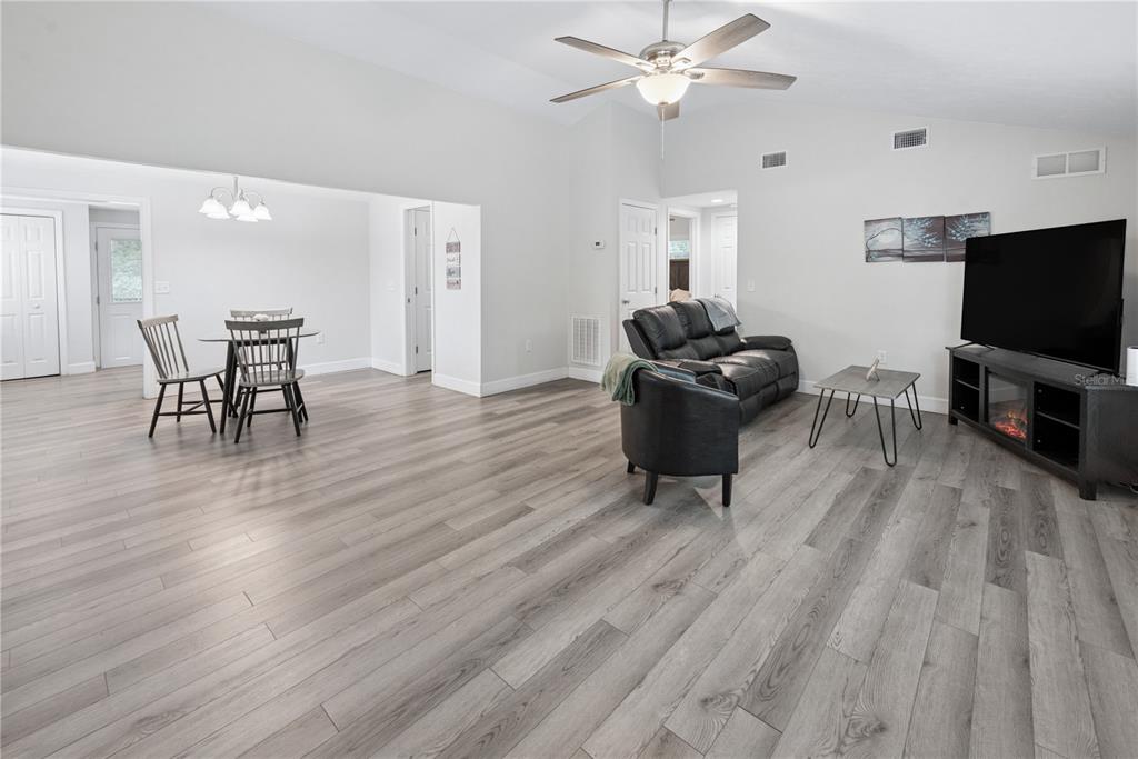 Property for sale at 16619 NW STATE ROAD 45, HIGH SPRINGS, FL, 32643
