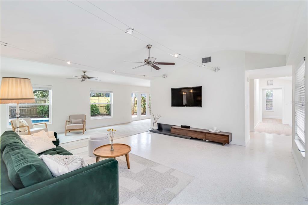 Property for sale at 5107 SAINT ALBANS AVENUE, SARASOTA, FL, 34242